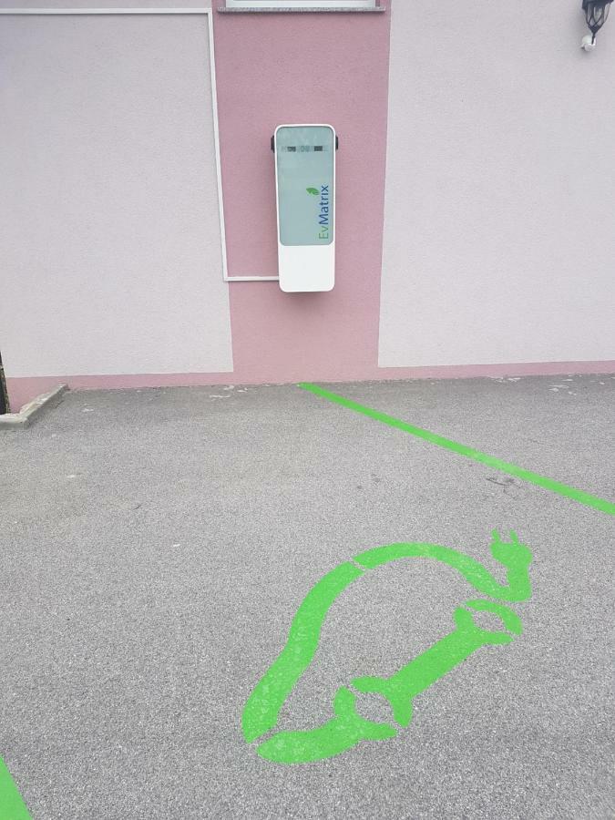 Apartment House Sumrak Bizeljsko Zewnętrze zdjęcie